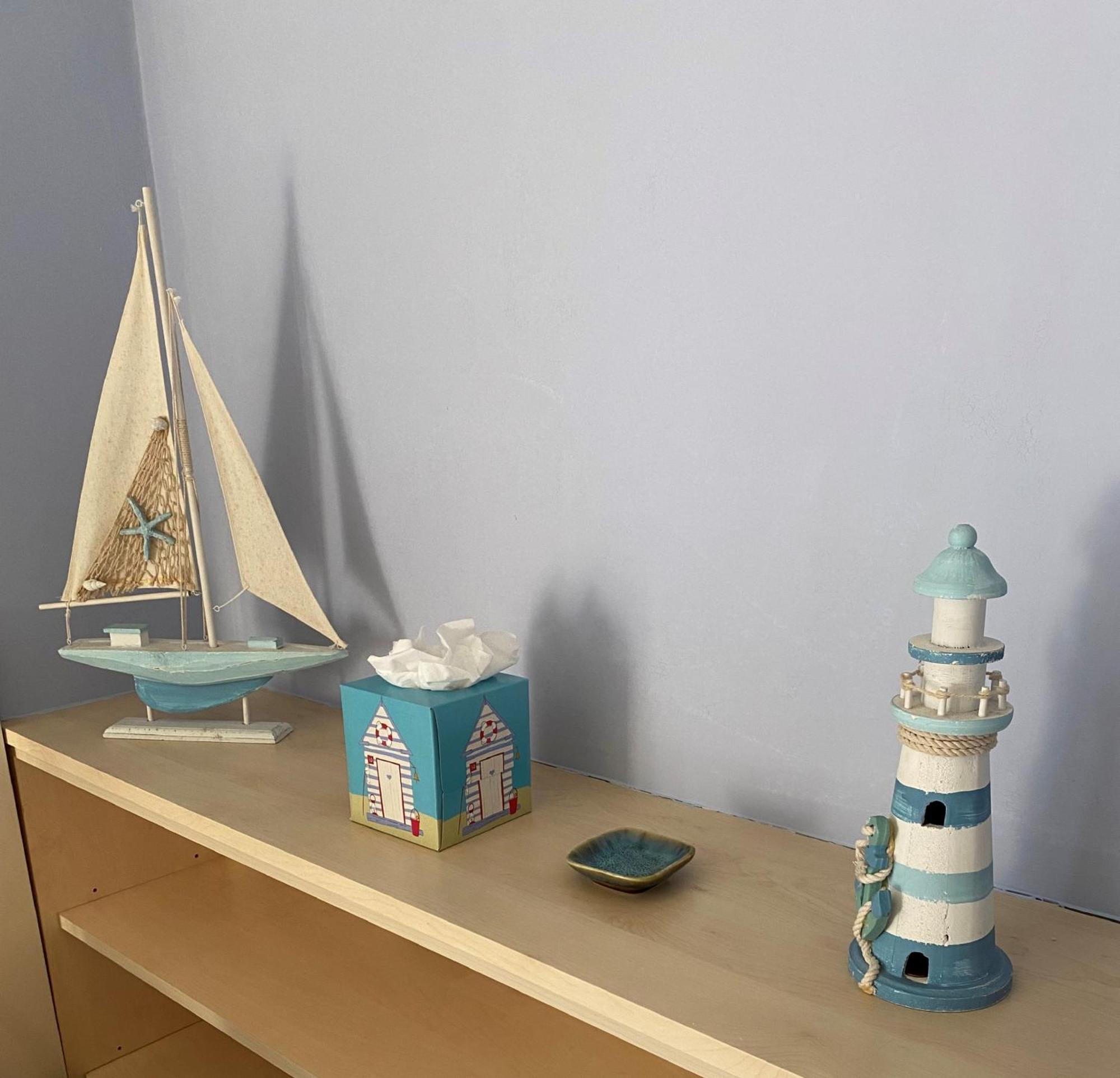 Dreibettzimmer mit Dusche