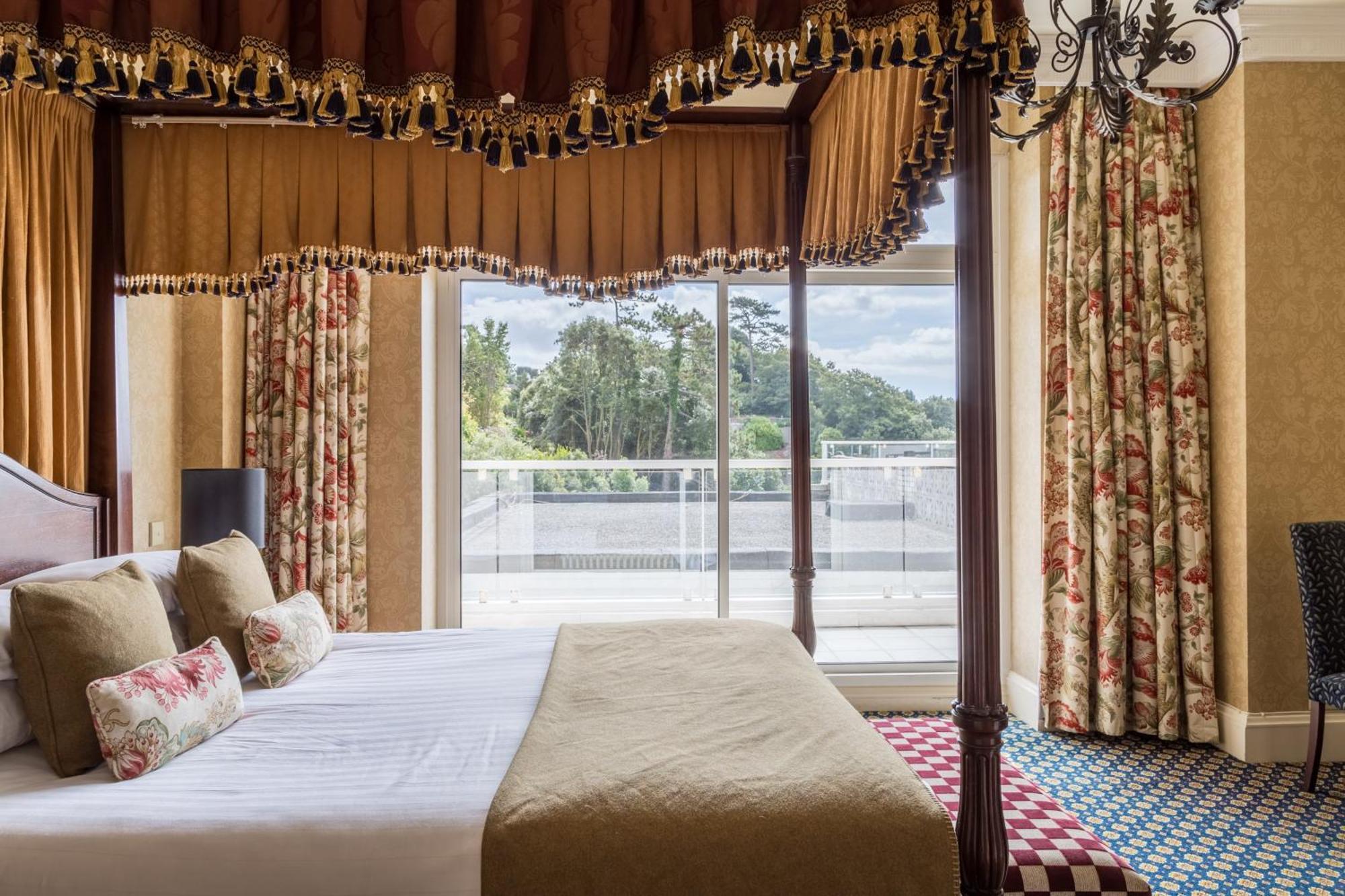Deluxe Suite - No balcony access